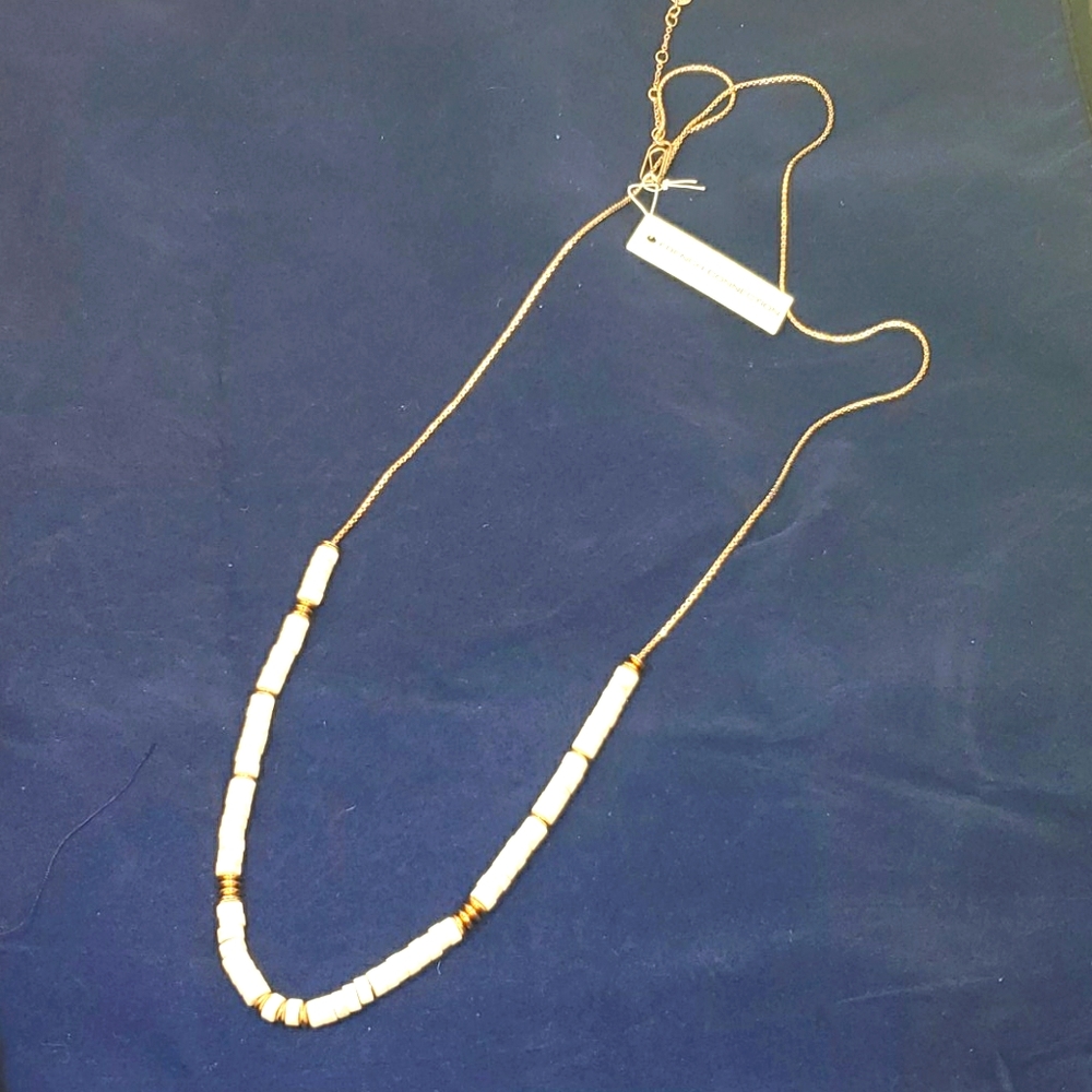 French connection white/gold necklace